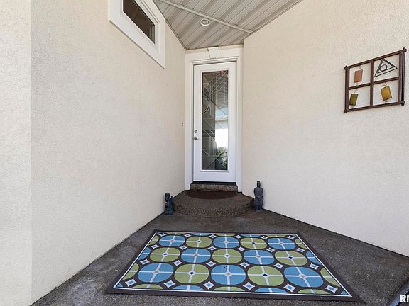 3rd image of 5720 W Deer Park Ave