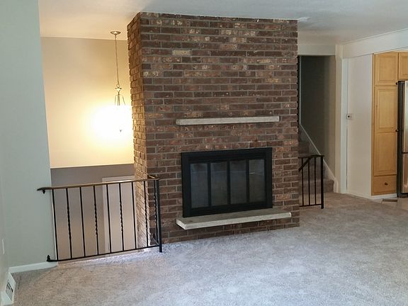 3rd image of 6186 Capitan Dr SE