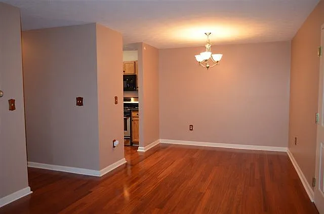 9 Crosswoods Path Blvd — Photo 4