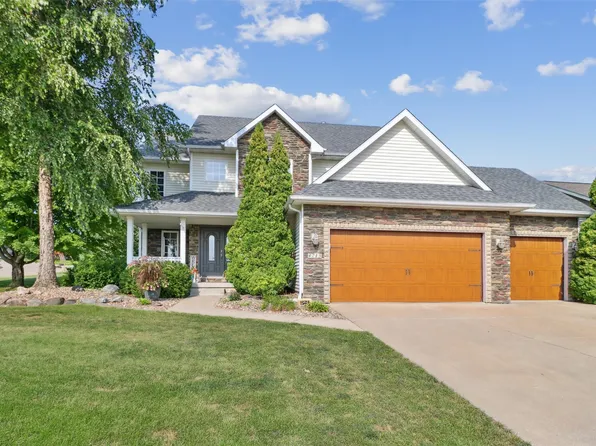 4715 147th St, Urbandale, IA 50323