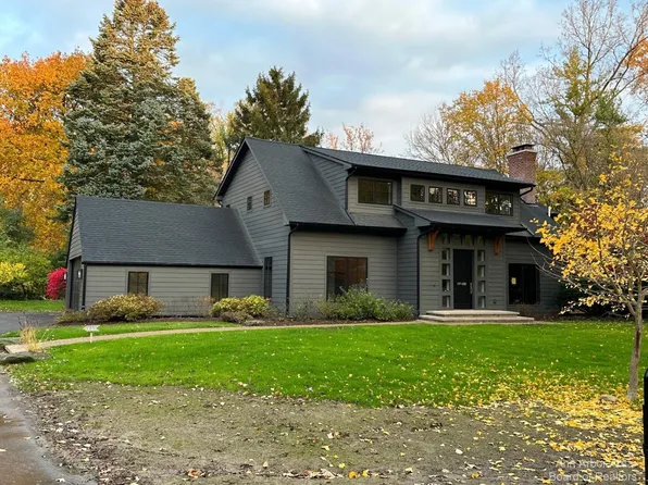 480 Huntington Dr, Ann Arbor, MI 48104