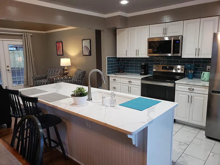 4948 Westwood Ter — Photo 2