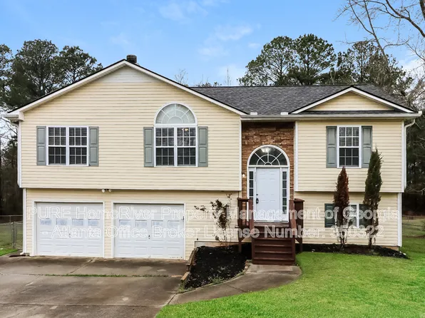 121 Maplewood Dr, Temple, GA 30179