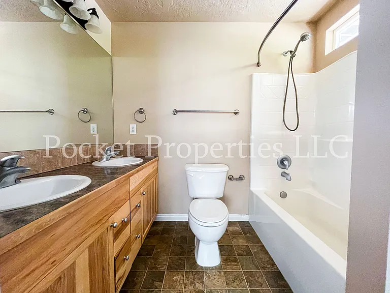 Ensuite bathroom