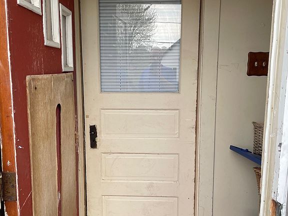 2nd image of 309 E Henry St