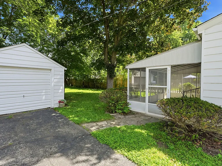 Detached extra deep one car garage