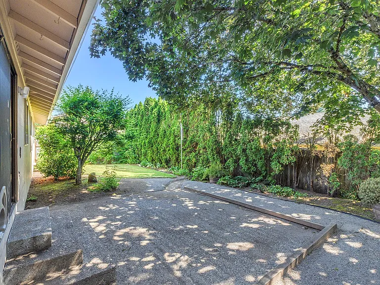 6540 SW 204th Pl — Photo 27