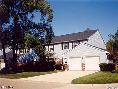1st image of 131 Monmouth Ct