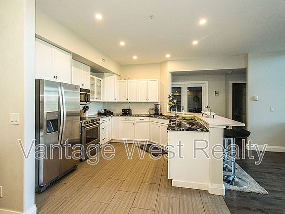 4th image of 1088 Sunset Dr #608