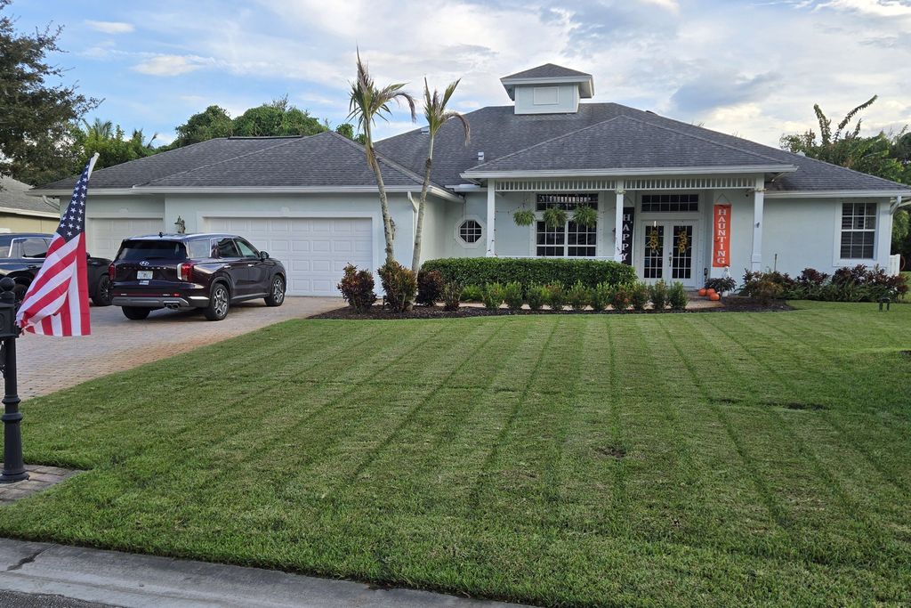 2194 SW Mainsail Ter - Property Image