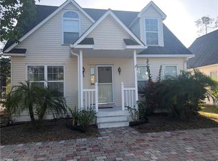 190 Leawood Cir, Naples, FL 34104