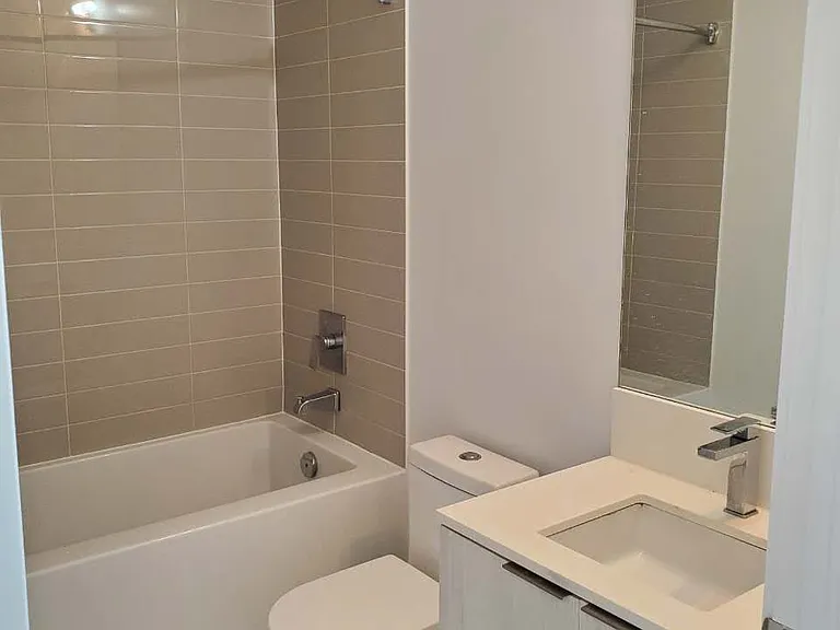 181 Dundas St E #607 — Photo 8