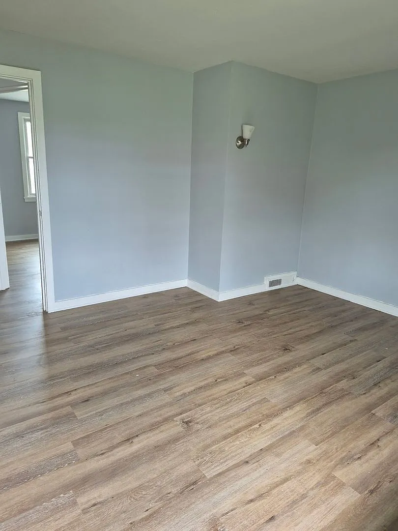 101-111 Blackmore Street — Photo 2