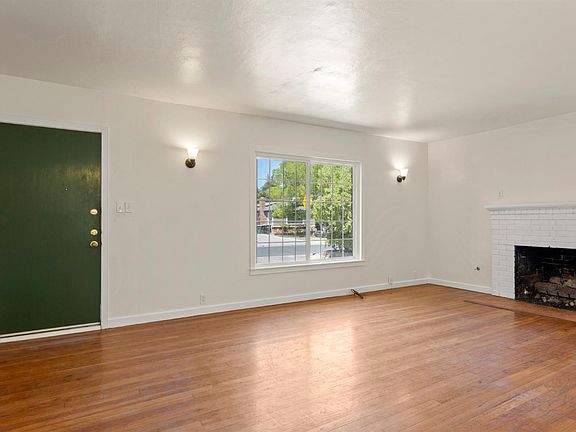 5th image of 2804 Atlas Ave
