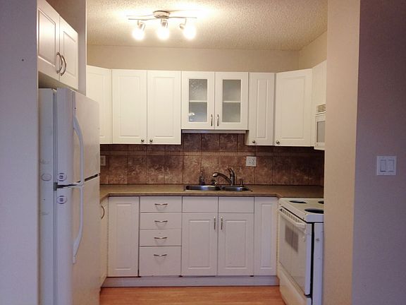 5th image of 3604 135th Ave NW