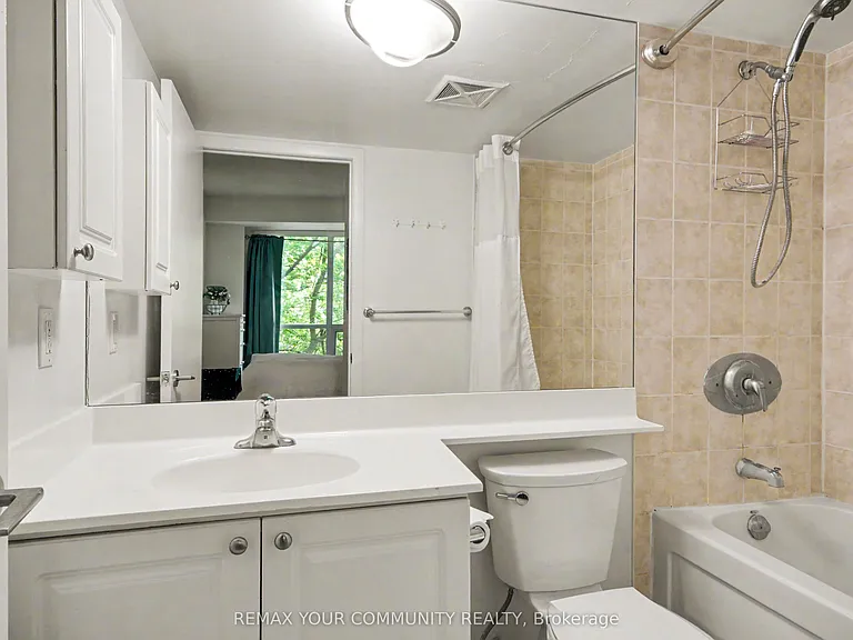 231 Fort York Blvd #219 — Photo 20