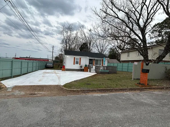 1903 Blue Bird Ave NW, Huntsville, AL 35816