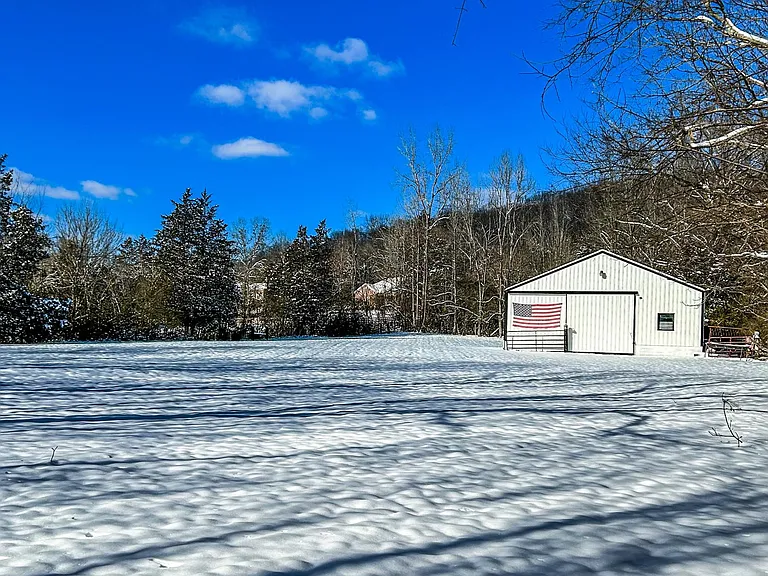 5454 Pinewood Rd — Photo 3
