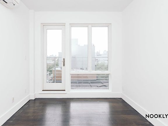 4th image of 49 Montrose Ave #4F