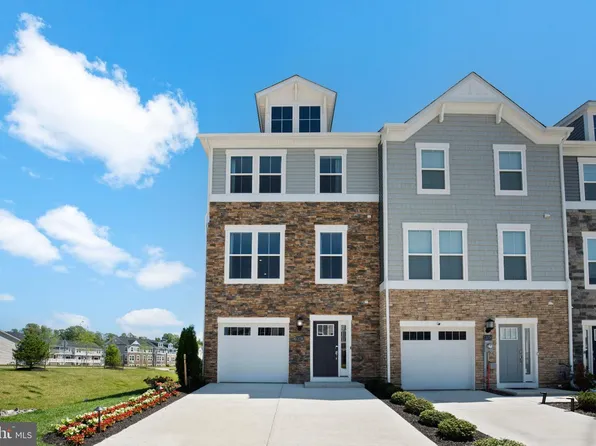 11076 Corvin Pl, White Plains, MD 20695