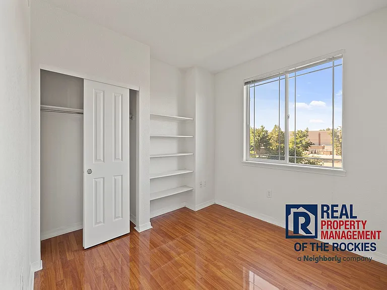 2133 Krisron Rd #C-207 — Photo 16