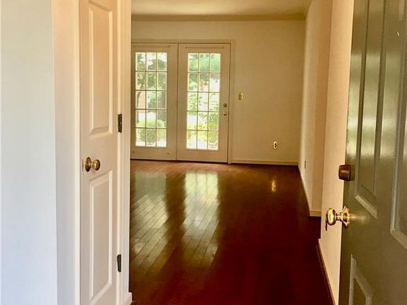 3rd image of 3140 Lake Terrace Ct #62