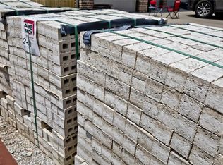 6412 S 42nd St, Rogers, AR 72758