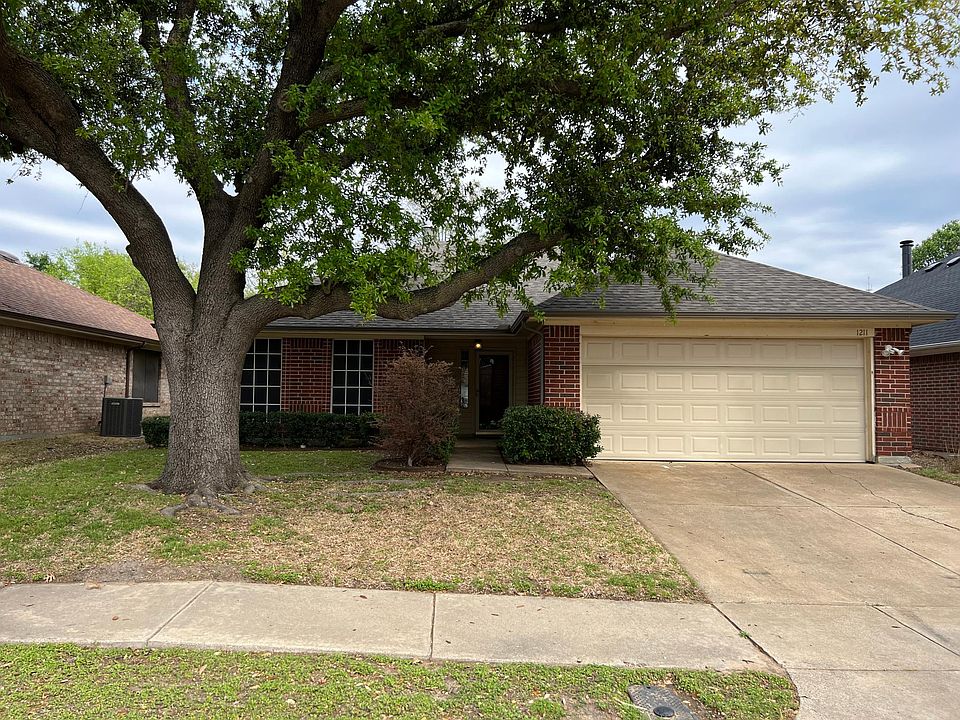 1st image of 1211 Hanover Dr