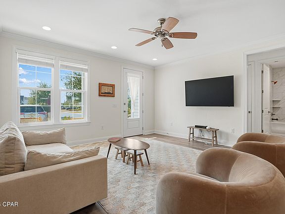 4th image of 199 Windrow Way