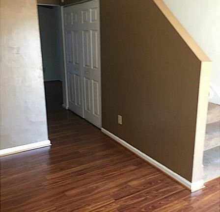 3rd image of 5 Peachtree Ct