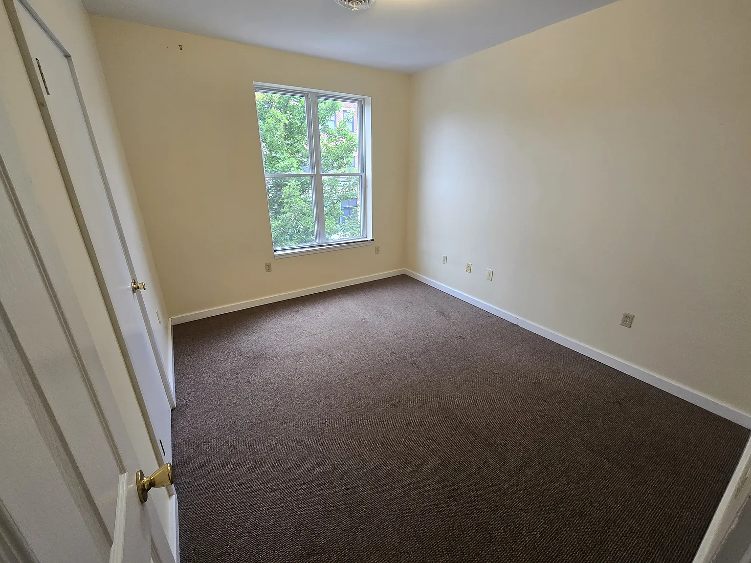 2 bed, 750 sqft, $1,175 — Photo 3