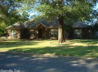 2010 Springwood Dr, Conway, AR 72034