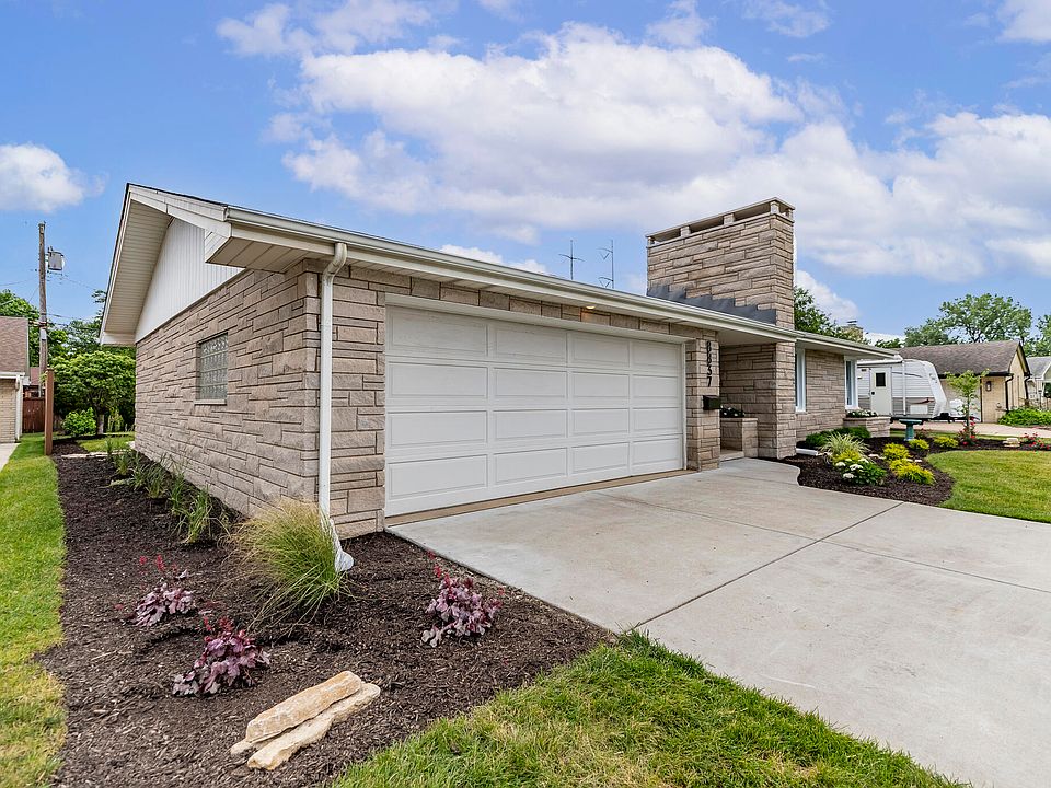 8837 Parkway Dr, Highland, IN 46322 | Zillow