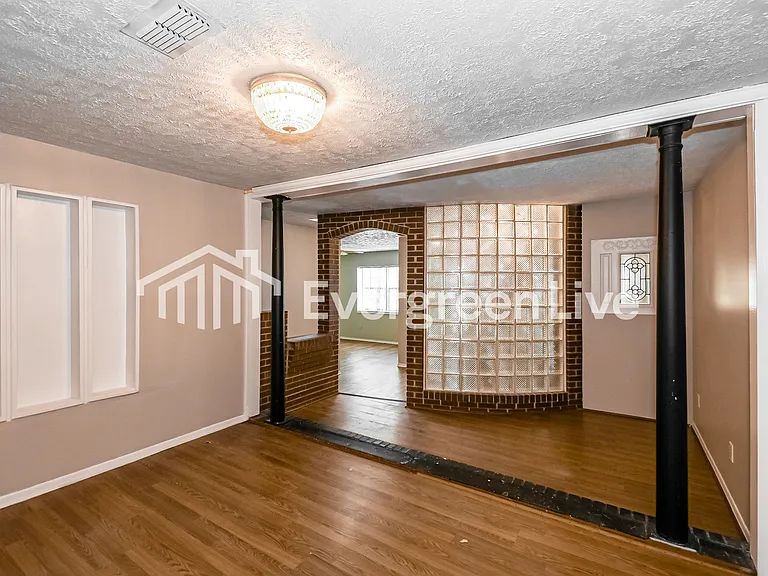 3217 Plateau St — Photo 11