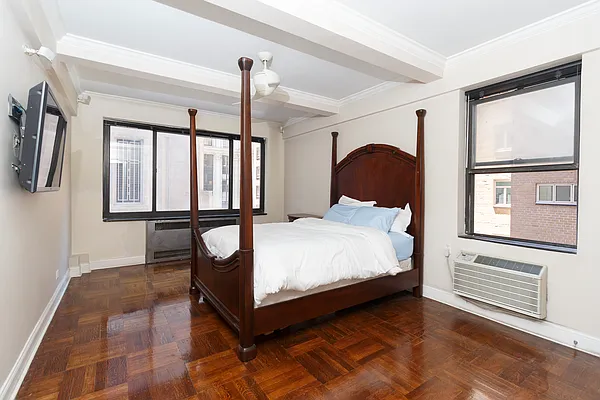 Rented by MOTION New York | media 6