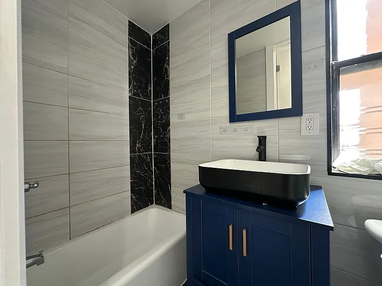 2312 Bedford Ave #2L — Photo 6