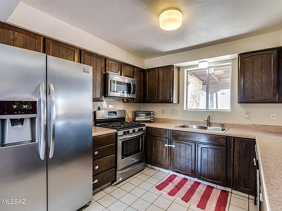 4th image of 1765 N Indigo Dr