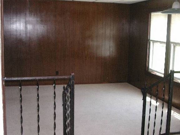 Unit 1 - Family Room
