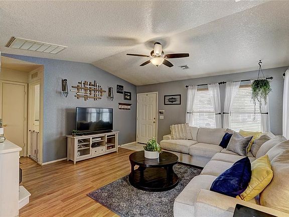 5th image of 9209 Snowberry Dr