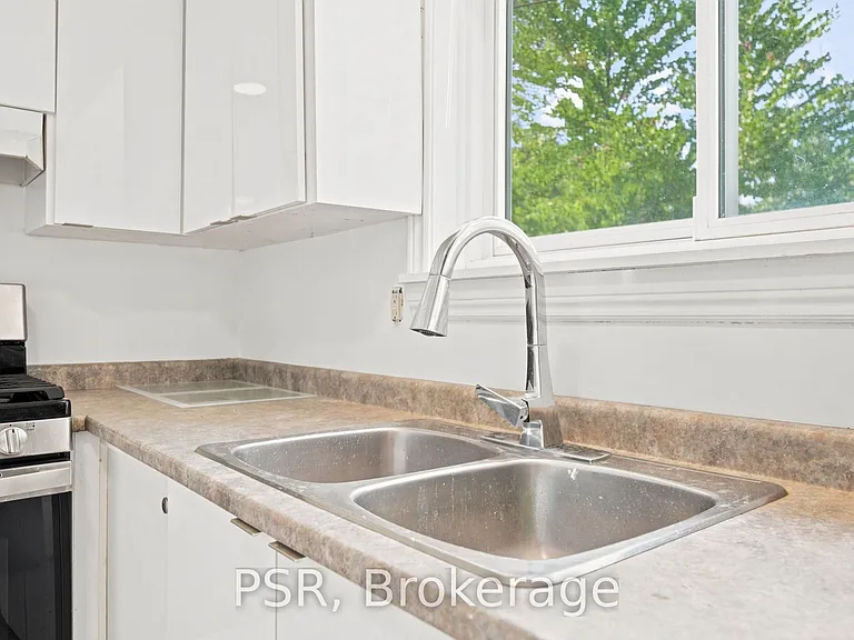 531 Rodd Ave #UPPER — Photo 14
