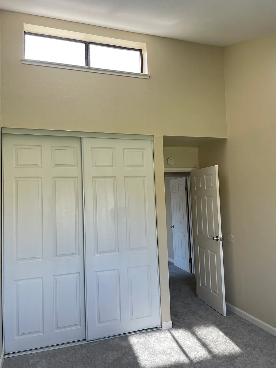 Building Photo - 1703 Dalessi Dr
