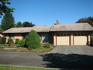 5th image of 918 Maplewood Ln SE