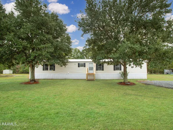 1074 Eunice Rd, Saint Martinville, LA 70582