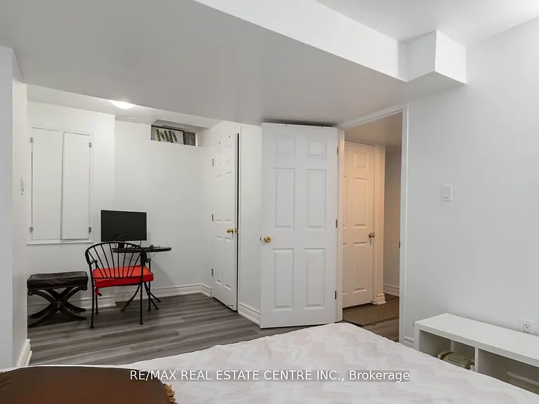 5438 10th Line W #BASEMENT — Photo 11