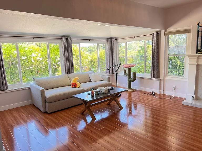 14165 Saratoga Sunnyvale Rd — Photo 2