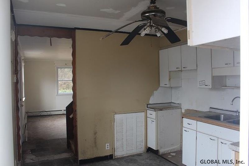 3rd image of 1131 DEFOREST Street