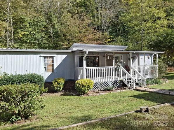 4230 Chimney Rock Rd, Hendersonville, NC 28792