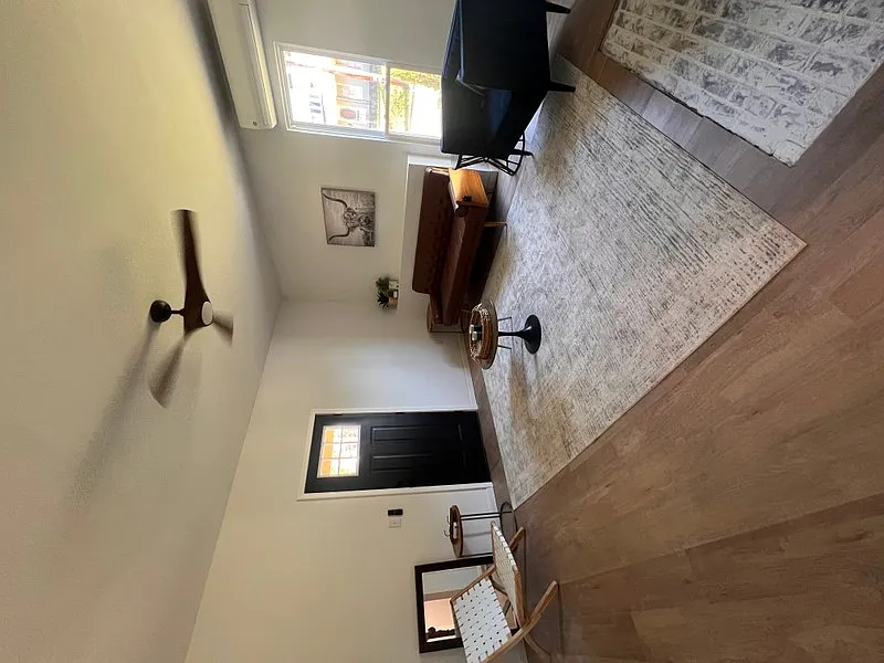 Beautiful 1 bedroom apartment in the heart of Glasgow, Ky. — Photo 2