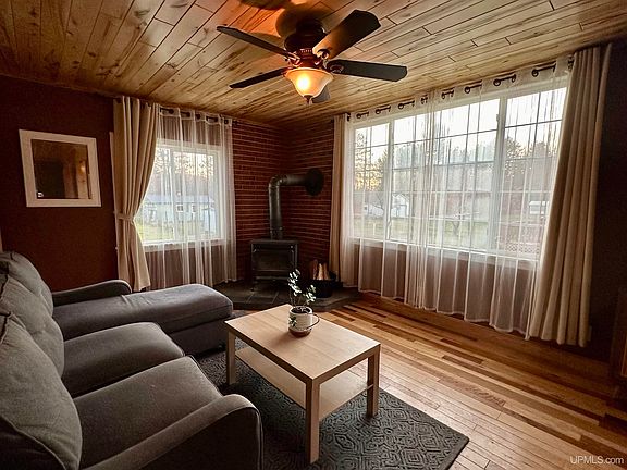 3rd image of 5281 E Sunset Rd