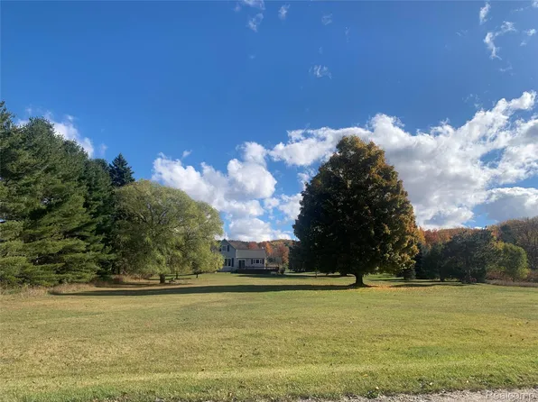 2389 Paul Rose Rd, Frankfort, MI 49635